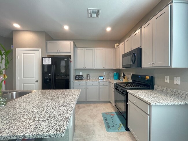 Building Photo - (Fully Furnished) 4 Bedroom + Loft,  3 Full Bath, Gated Community in SouthWest.