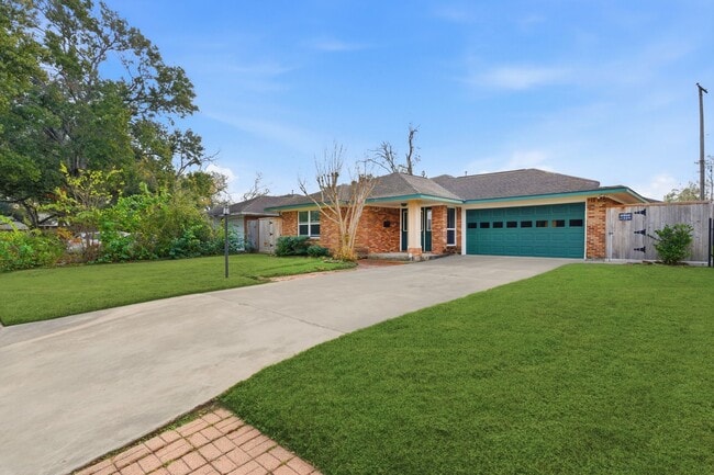 Building Photo - 1618 Willowby Dr