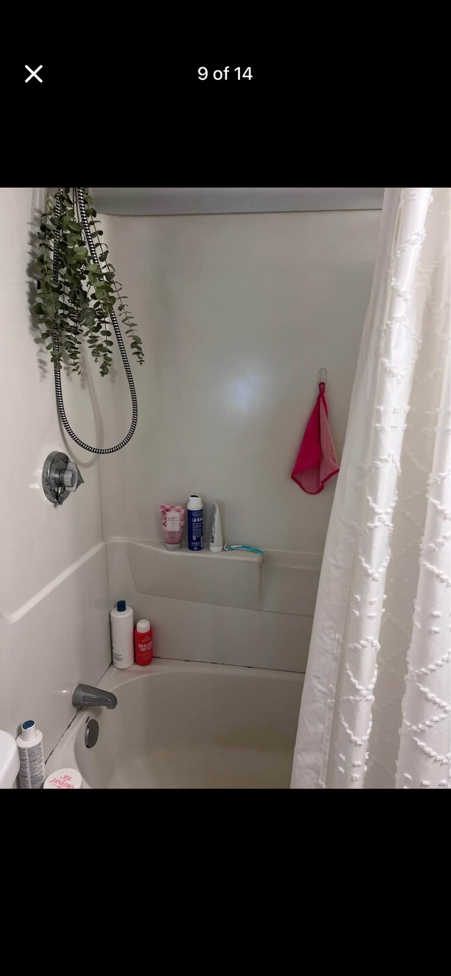 Foto del edificio - 3 Railroad Ct