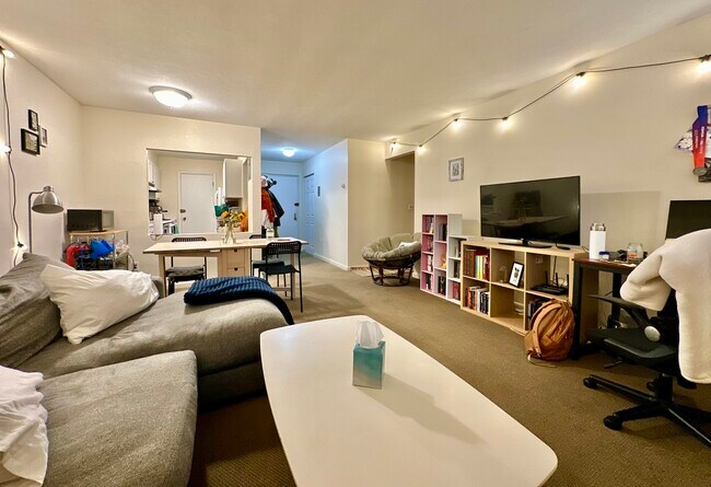 Foto del edificio - 804 Centre St