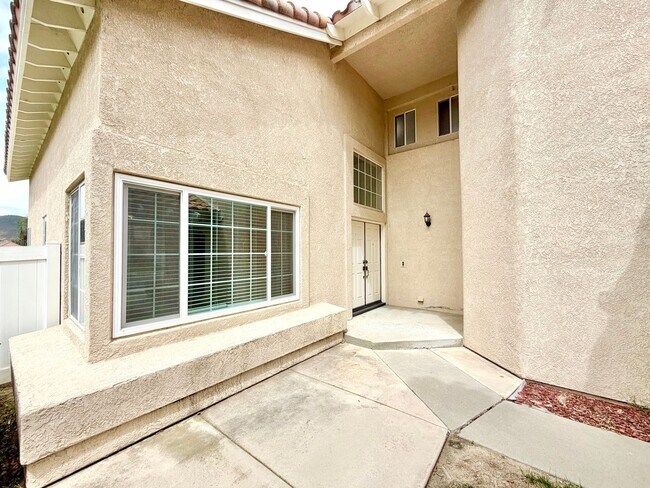 Foto del edificio - Spacious Rancho Highlands Home | 3 Bed + Den + Bonus Room & 3-Car Garage
