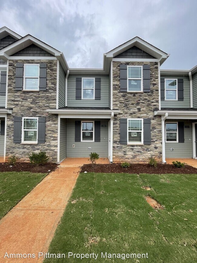 Building Photo - 2 br, 2.5 bath House - 1024 Peony Lane