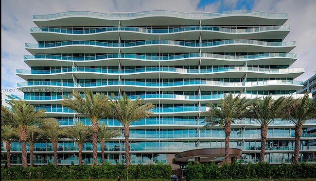 Foto del edificio - 9349 Collins Ave
