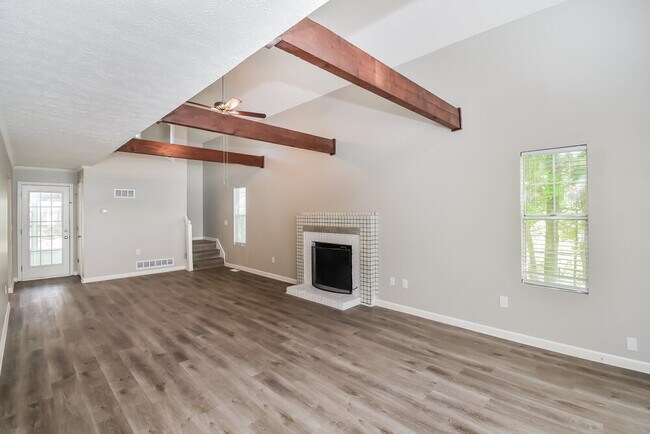 Foto del edificio - 5897 Brookside Dr SE