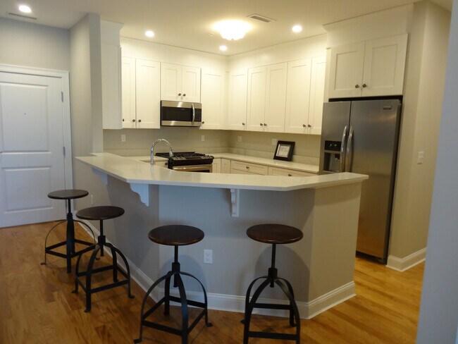 Foto del edificio - DEERPOINT AT INWOOD CONDOMINIUMS, WOBURN