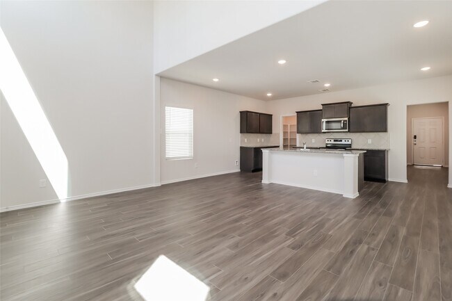 Building Photo - 15345 Estrella Rd E