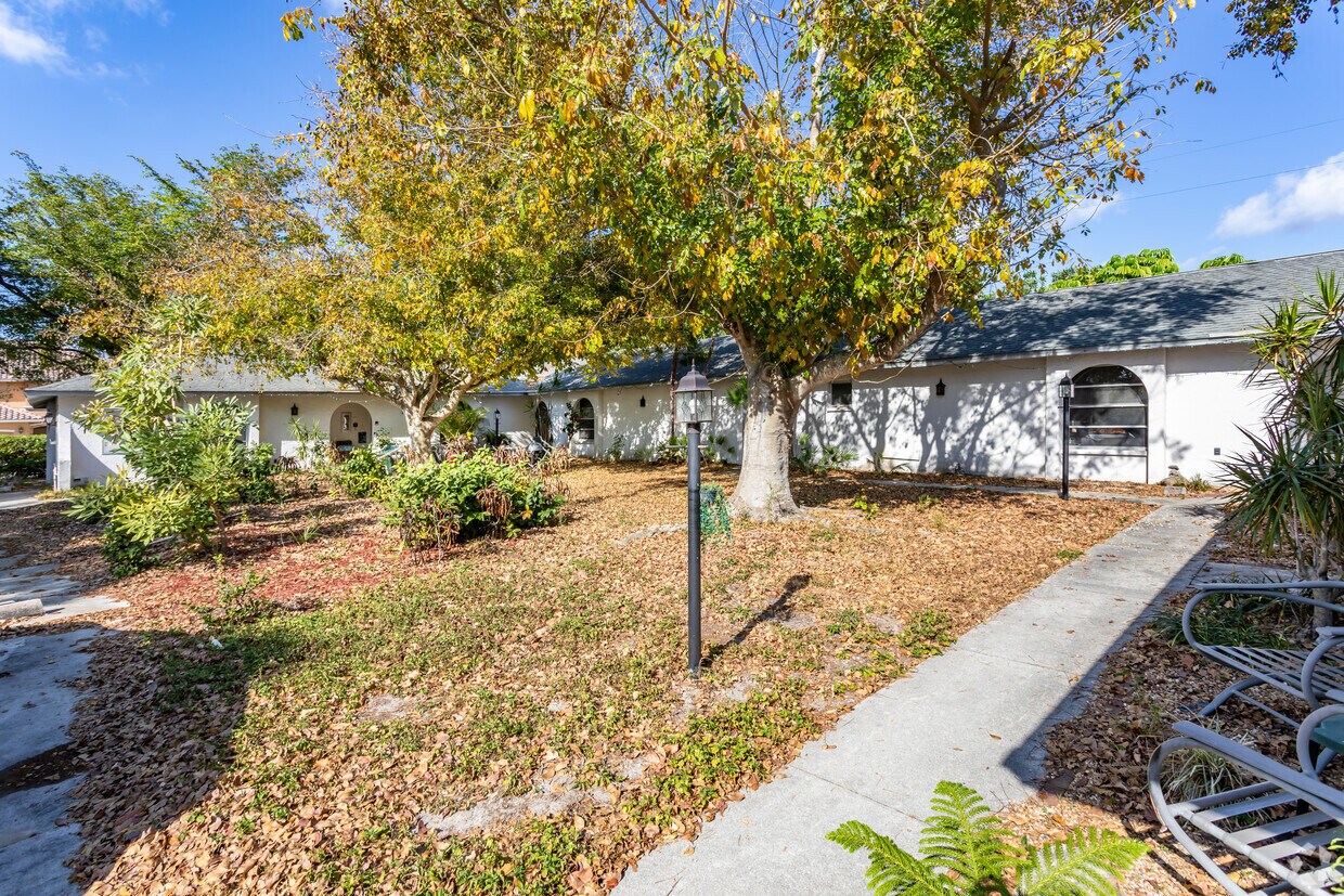 Foto principal - 3603 SE 9th Pl