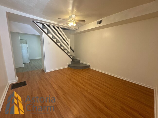 Foto del edificio - 1303 N Milton Ave