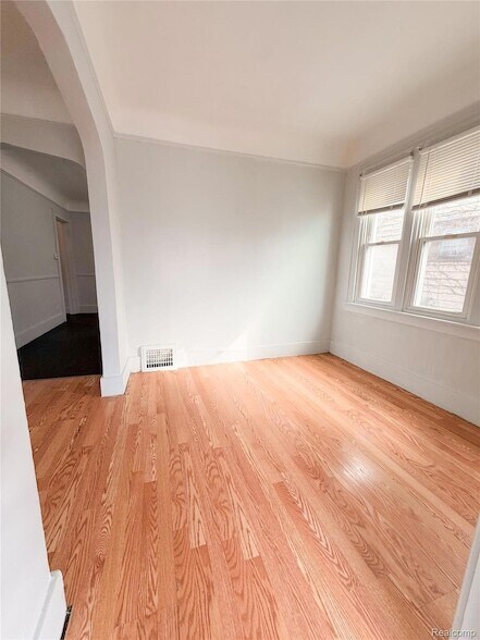 Foto del edificio - 14600 Strathmoor St