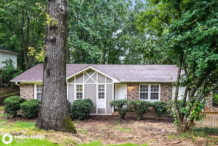 Primary Photo - 18 MOONGLOW DR, BIRMINGHAM, AL 35215