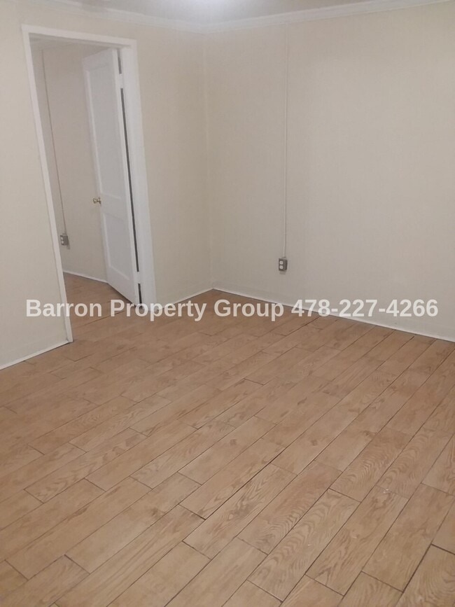Building Photo - 1328 Radio Dr