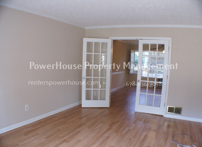 Foto del edificio - 2730 Shadow Pine Dr