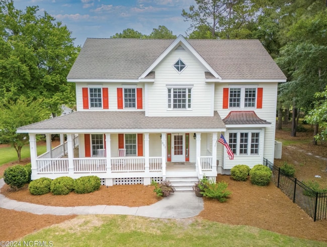 Building Photo - 301 Red Fox Run Dr