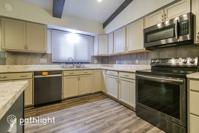 Foto del edificio - 3368 Dowling Drive, Fairlawn, OH, 44333