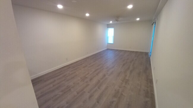 Building Photo - 20 Sugar Maple Ln