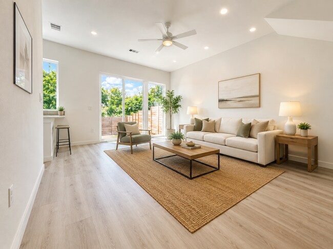 Foto del edificio - 2000 Riverside Farms Rd
