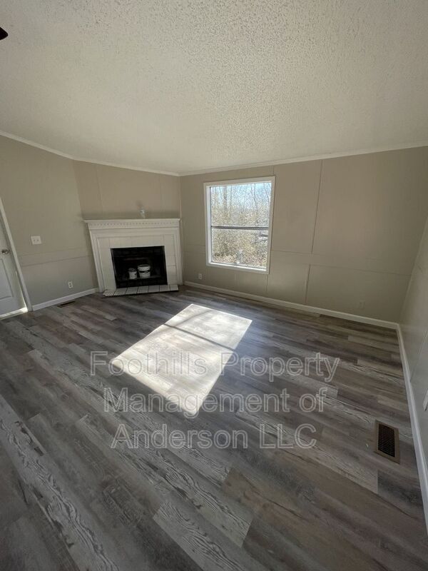Foto del edificio - 2206 Owens Rd