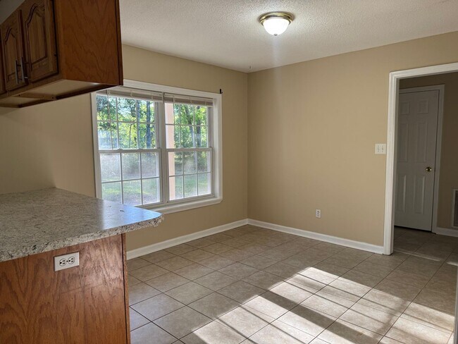 Foto del edificio - 3 Bedroom 2 Bath House on 4.78 Acres