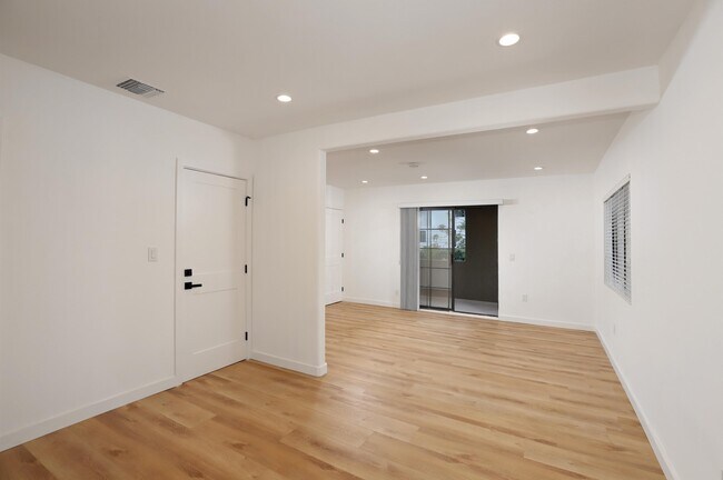 Foto del edificio - 2236 Glendale Blvd