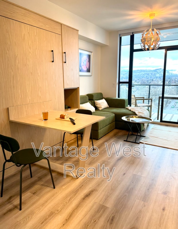 Building Photo - 1488-1488 Bertram St