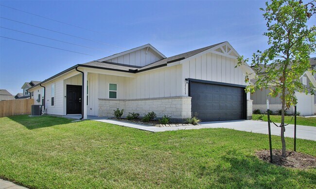 Foto del edificio - 23539 Weir Box Rd