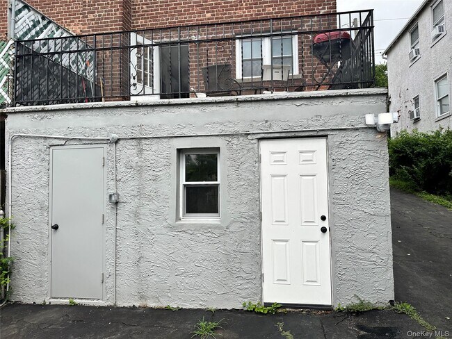 Foto del edificio - 216 1st St