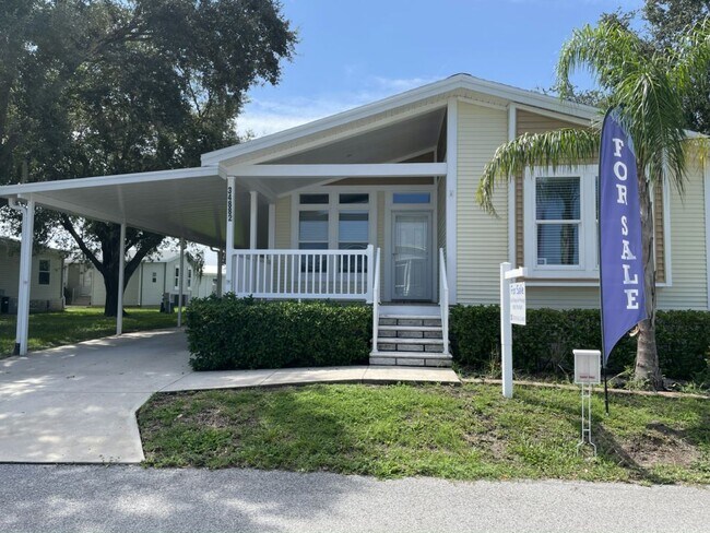 Foto del edificio - 34882 Blue Starling St