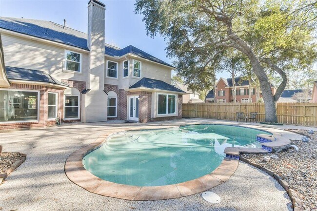 Foto del edificio - 4510 Garden Hills Ln
