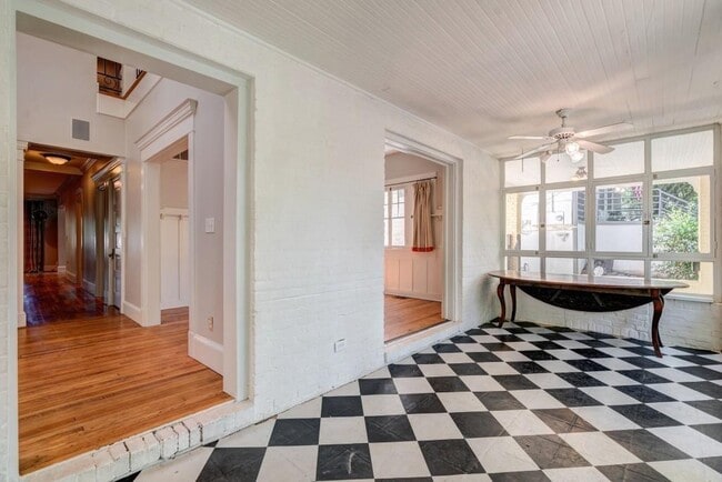 Foto del edificio - 316 9th St NE