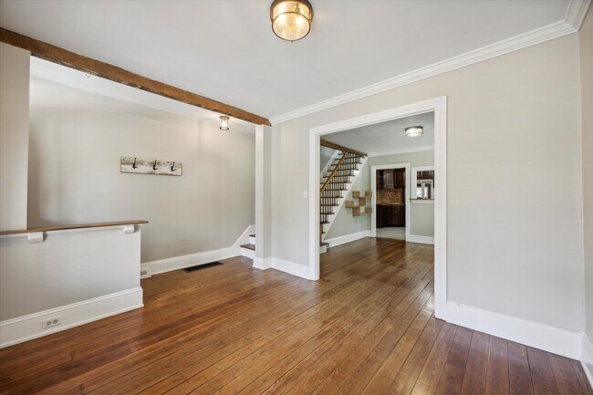 Foto del edificio - 3BD/1BA Twin in West Chester Borough!