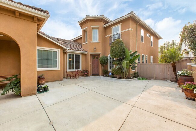 Foto del edificio - 15374 Falcon Crest Ct