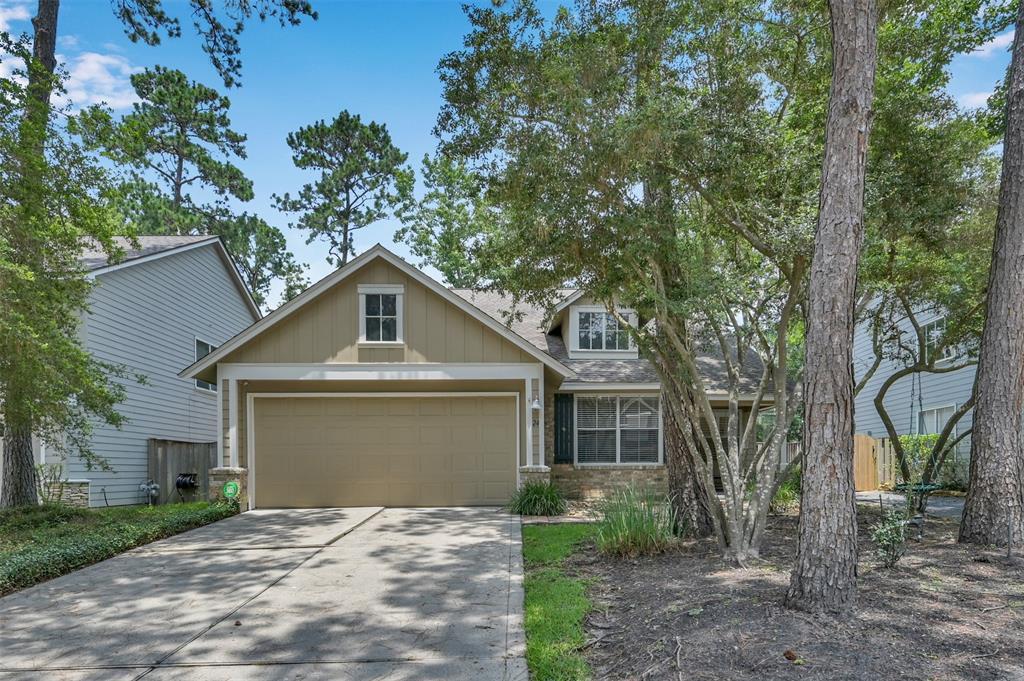 Foto principal - 24 E New Avery Pl