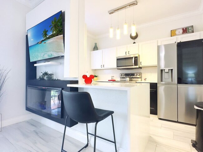 Foto del edificio - 1042 Calabria Ave