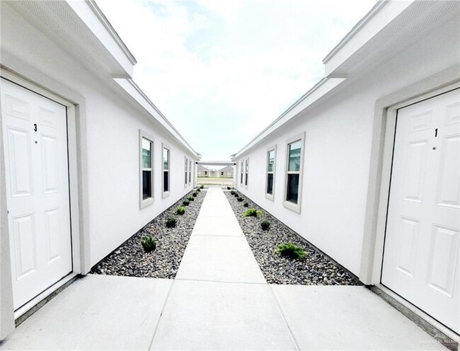 Building Photo - 5801 Swallow Ave