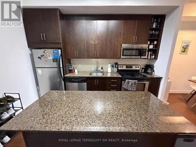 Building Photo - 112 George St