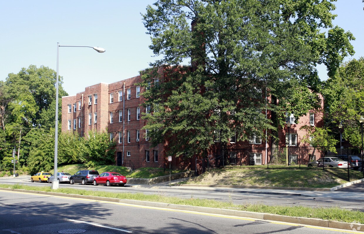 Primary Photo - 5915-5919 14th St NW