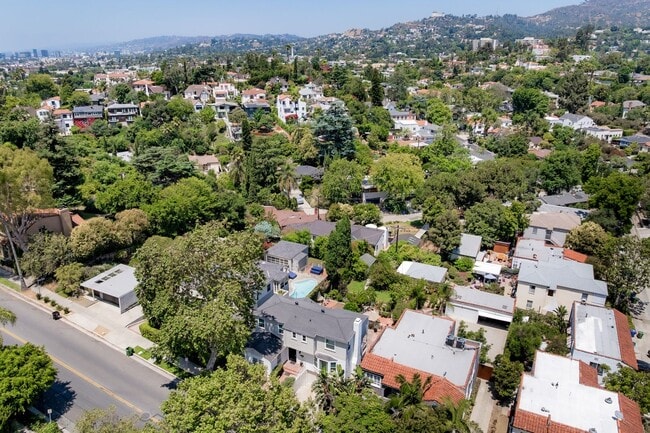 Building Photo - Stunning, remodeled rental in Historic Fra...