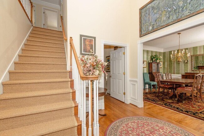 Foto del edificio - 10315 Crescent Ridge Dr