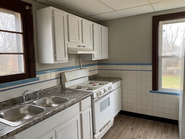 Foto del edificio - 4218 Edgewood Blvd
