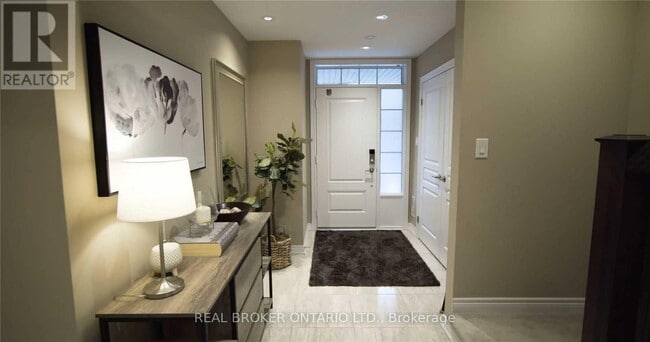 Photo du bâtiment - 3102 Biltmore Common