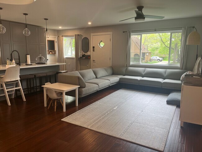 Foto del edificio - 107 E Lincoln Ave