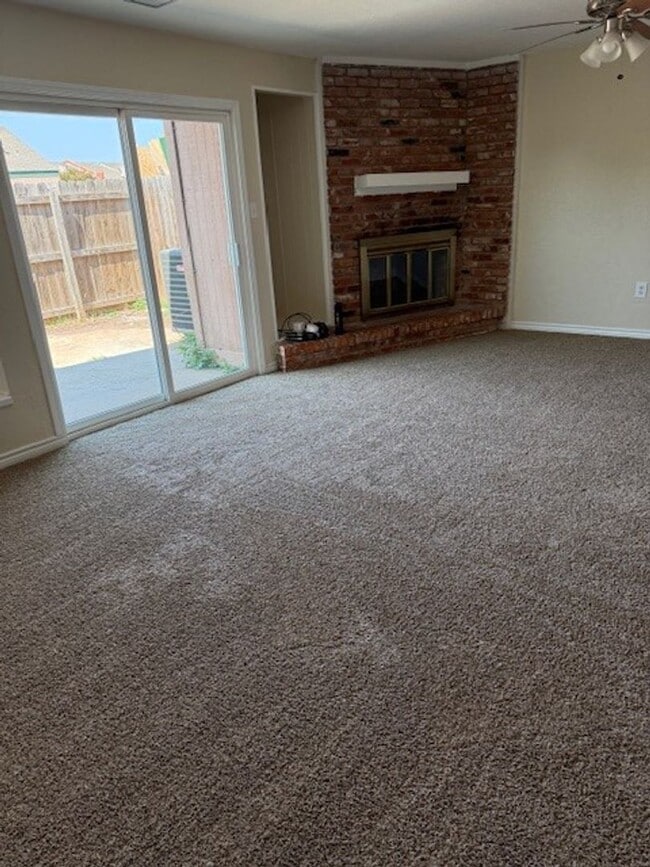 Building Photo - 6929 SW Hampshire Cir