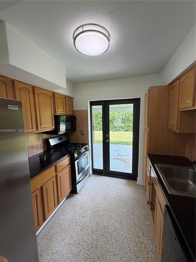 Foto del edificio - 4361 SW 97th Ct