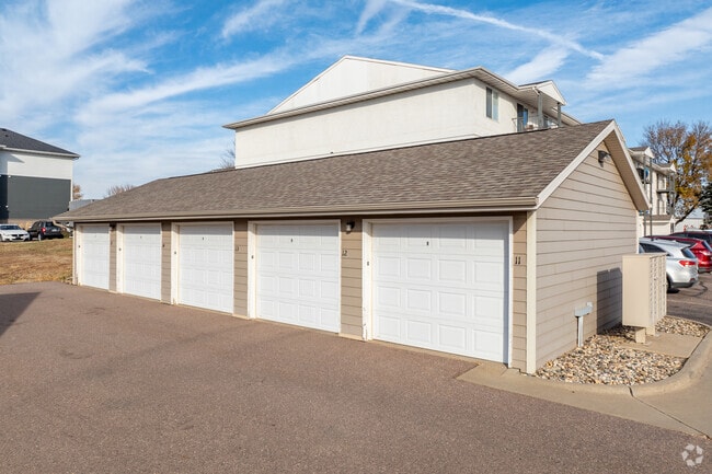 Building Photo - #Maple Park Apartments (SD-SF-MPK)(Juliet)