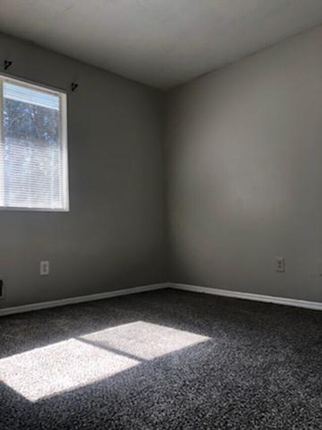 Foto del edificio - 3 Bed 2 Bath with a Bonus Room in Atlanta!