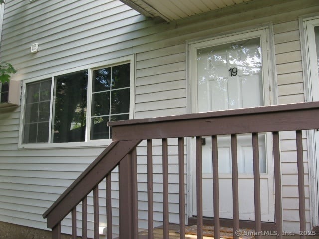 Building Photo - 81 Chipman St