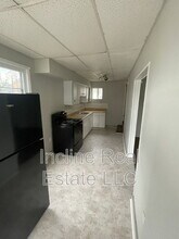 Building Photo - 118 Maple Ave
