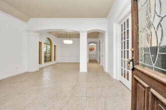 Building Photo - 3818 S Barnett Way