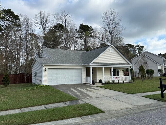 Building Photo - 102 Bill Park Dr