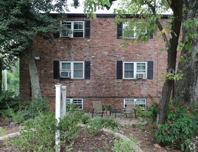 Building Photo - 880 Saint Charles Ave NE